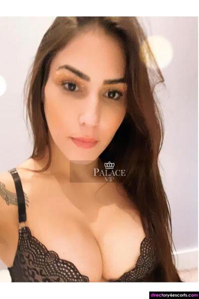 Livia - A stunning Latin babe based in Knightsbridge