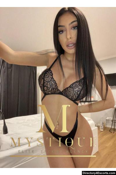 TANIA BUSTY BRUNETTE NEW