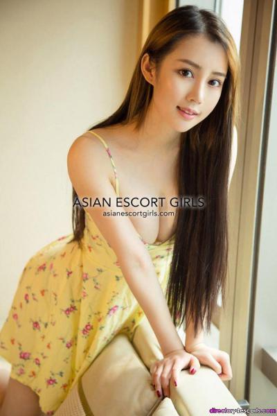 Ava - Canary wharf escort