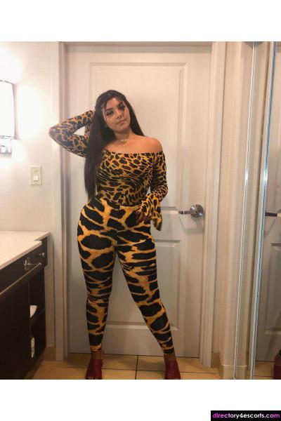 HERE FOR HOOKUP INCALL OR OUTCALL, HUCCLECOTE