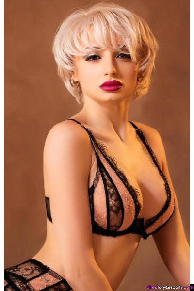 Kathe: Classy Blonde Escort in Bayswater