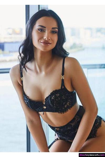 Amelly: She will keep you hard and wanting all night long