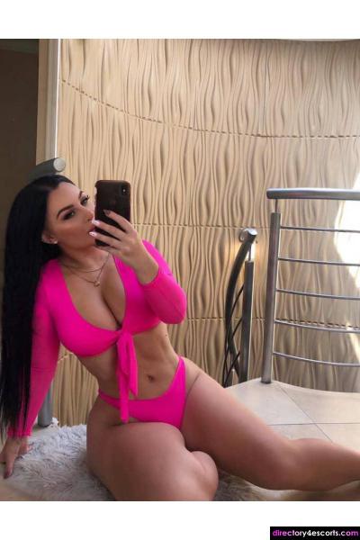 AM AVAILABLE NOW FOR HOT SEX 