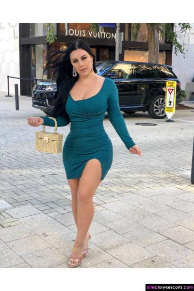 Am available now for hookup - 3