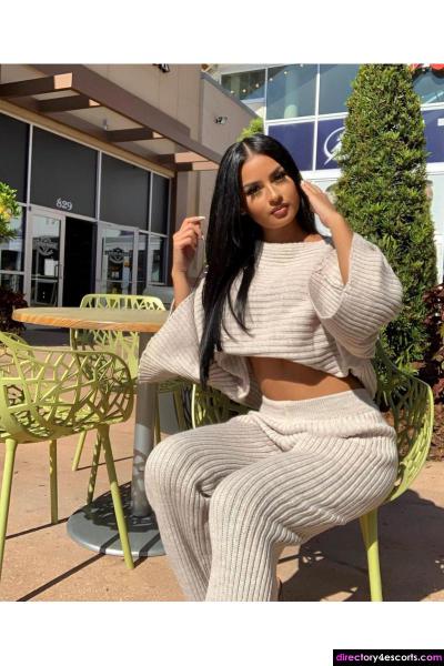 I’m available for hookup now 