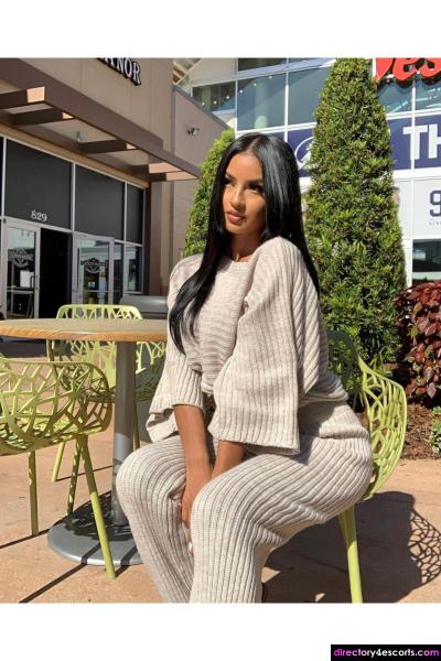 I’m available for hookup now 