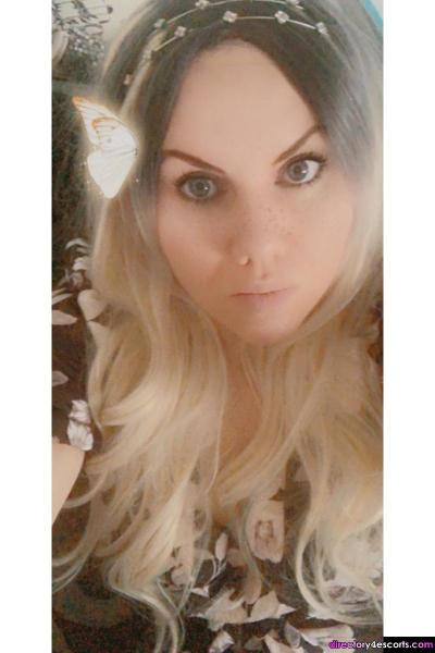 Angel high-class English busty blonde escort