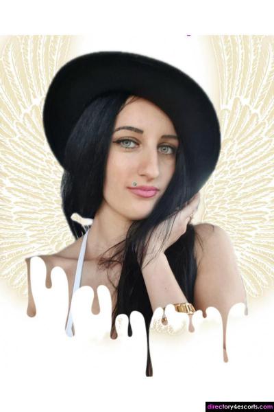 Iris high-class young brunette escort