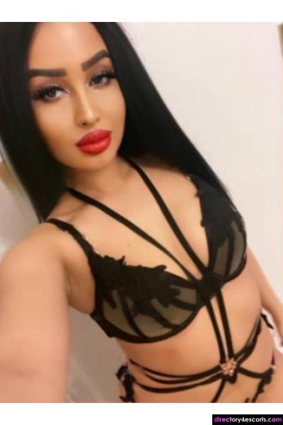 Melek earls court escort