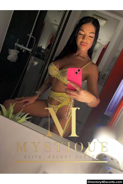 JENNIFER Outcalls Only