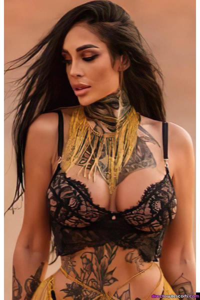 Alinaa: Russian London Escort in Earls Court