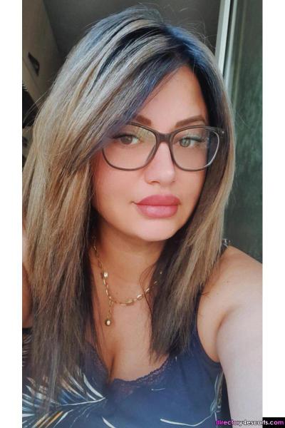 Alessandra Archway escort