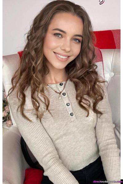 Arya: Ukrainian London Escort in Earls Court