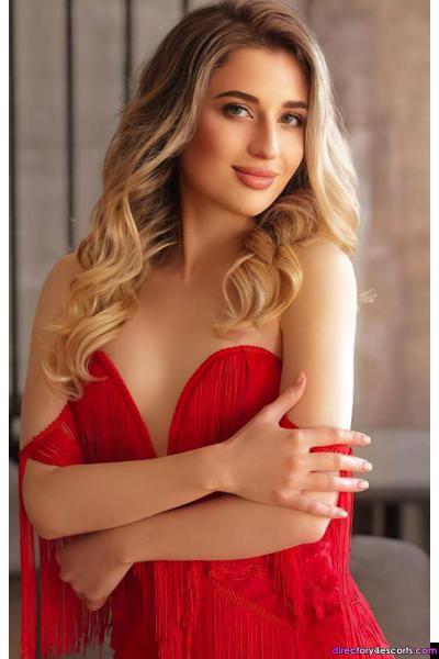 Nona: Russian London Escort in Earls Court