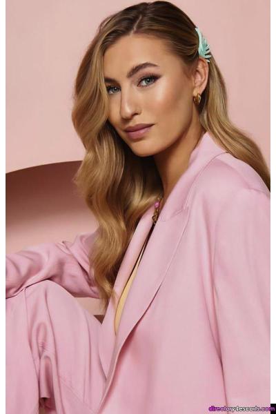 Arlet: French London Escort in Earls Court