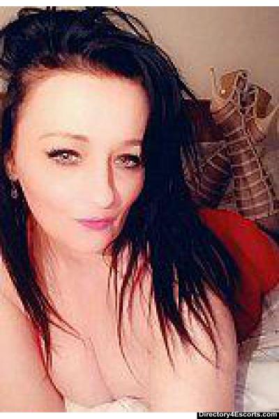 Sensational stunning brunette