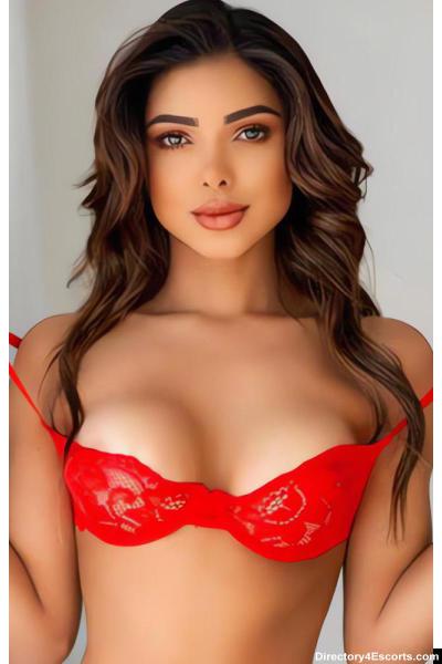 Ayza Escort