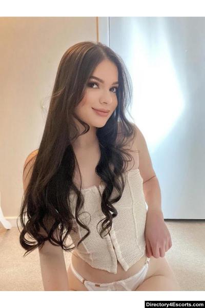 NEW! Tumar - Brazilian Model in London