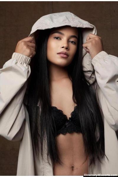 Brazilian London Escort Roanna - 6