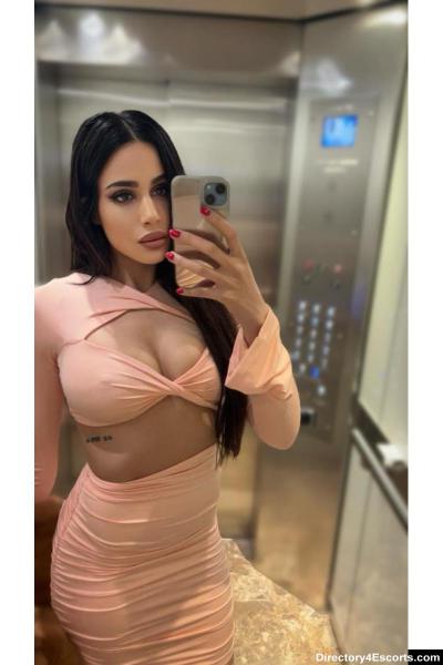 French London Escort Oscara