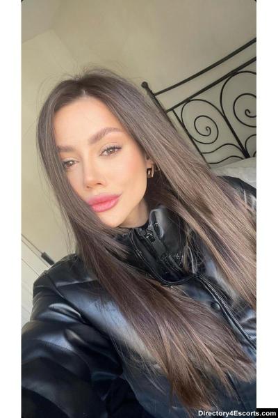 Fontana - London Escort