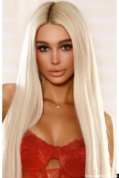 Anaiss - Blonde London Escort - 6