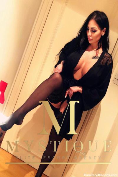 Allyah London Escort Mystique