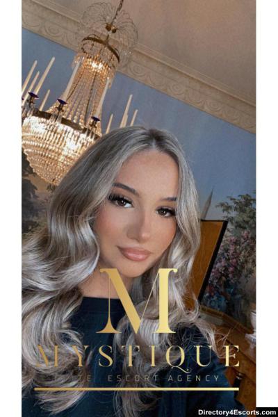 ALEXA ESCORT IN ESSEX