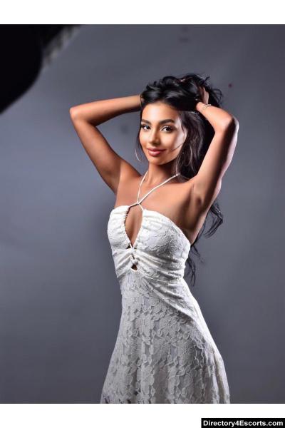 Alejandra - London Escort