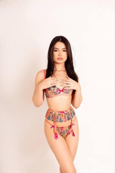 Kitten - London Escort