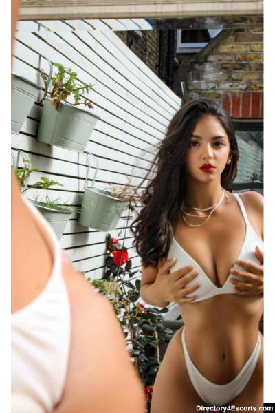 Beluxa - London Escort