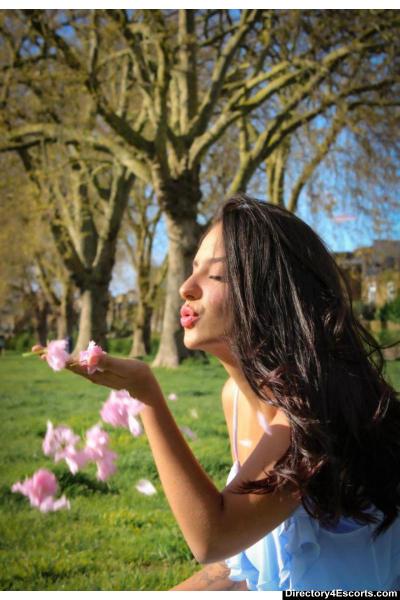 Beluxa - London Escort