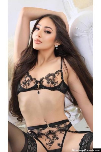 Senera - London Escort