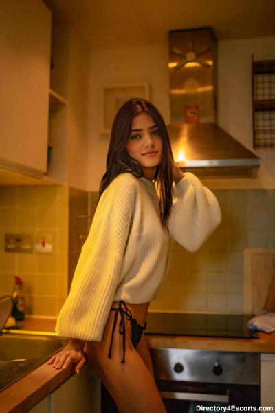 Brazilian London Escort - Laverca