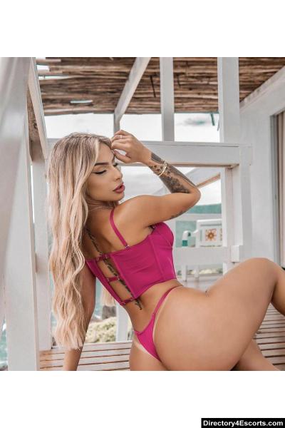 Pava - Brazilian London Escort