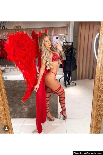 Pava - Brazilian London Escort