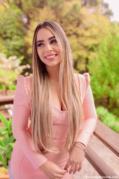 Lovelace - London Escort