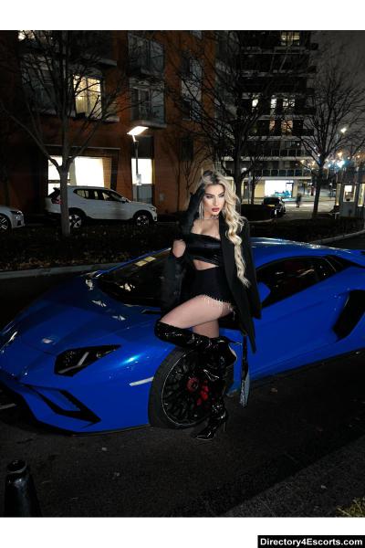 Luxia - London Escort