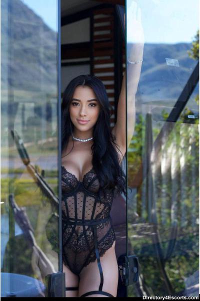 Nicole London Escort