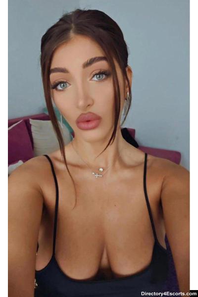 Stephie - London Escort