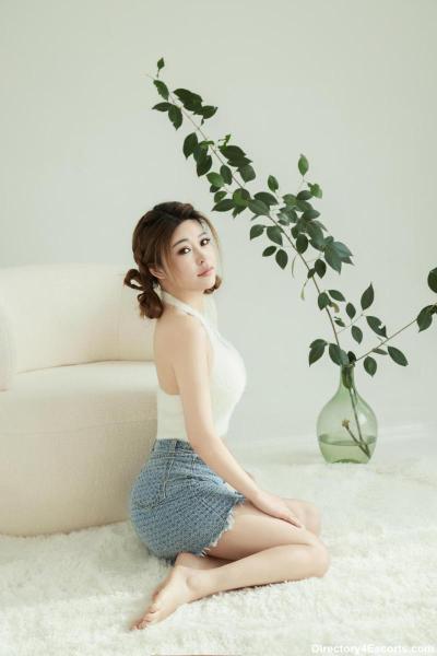 Asian London Escort - Okul