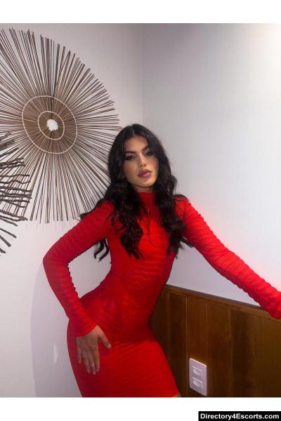 Izaura - Brazilian London Escort