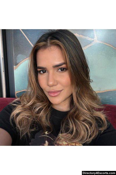 Louisa - London Escort