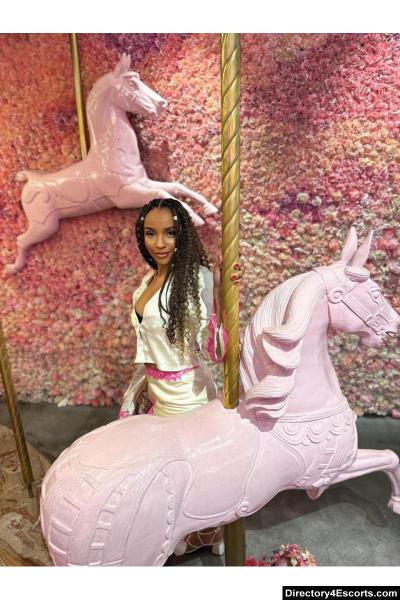 London Escort - Dexora