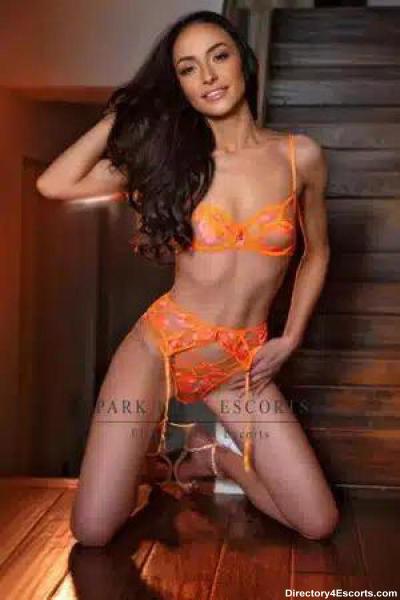 London Escort - Chrissy