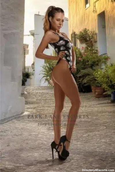 London Escort - Kiya